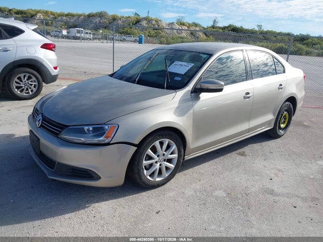 2014 Volkswagen Jetta 1.8t Se მანქანა იყიდება აუქციონზე, vin: 3VWD07AJ1EM268266, აუქციონის ნომერი: 46390395