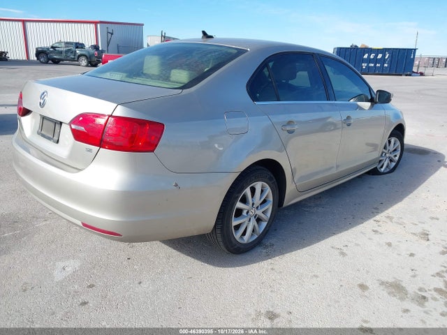 2014 Volkswagen Jetta 1.8t Se მანქანა იყიდება აუქციონზე, vin: 3VWD07AJ1EM268266, აუქციონის ნომერი: 46390395