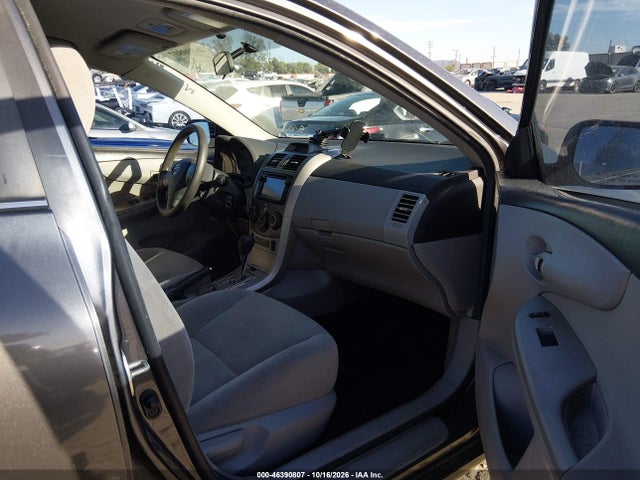 46390807 :رقم المزاد ، 5YFBU4EE2DP118667 vin ، 2013 Toyota Corolla Le مزاد بيع