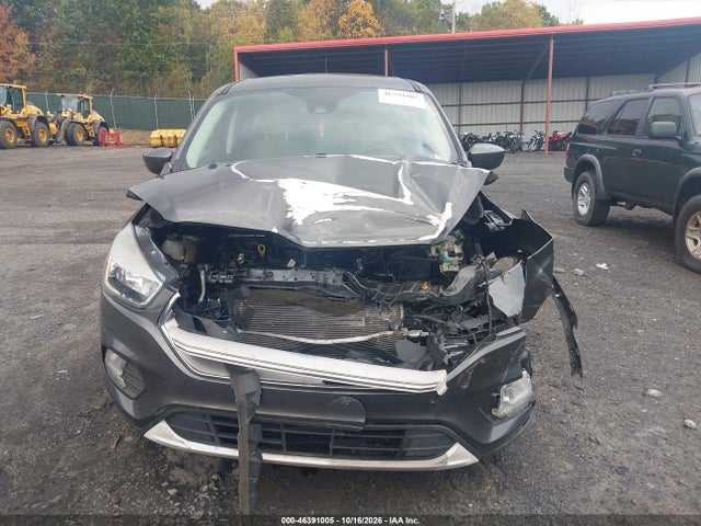 2019 Ford Escape Se მანქანა იყიდება აუქციონზე, vin: 1FMCU9GD7KUC09144, აუქციონის ნომერი: 46391005