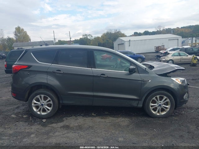 2019 Ford Escape Se მანქანა იყიდება აუქციონზე, vin: 1FMCU9GD7KUC09144, აუქციონის ნომერი: 46391005