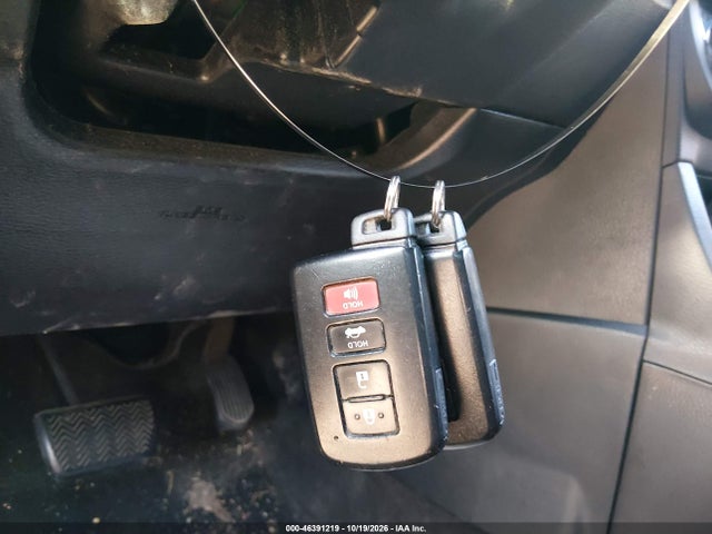 Продажа на аукционе авто 2016 Toyota Corolla Le Premium, vin: 2T1BURHE1GC745793, номер лота: 46391219