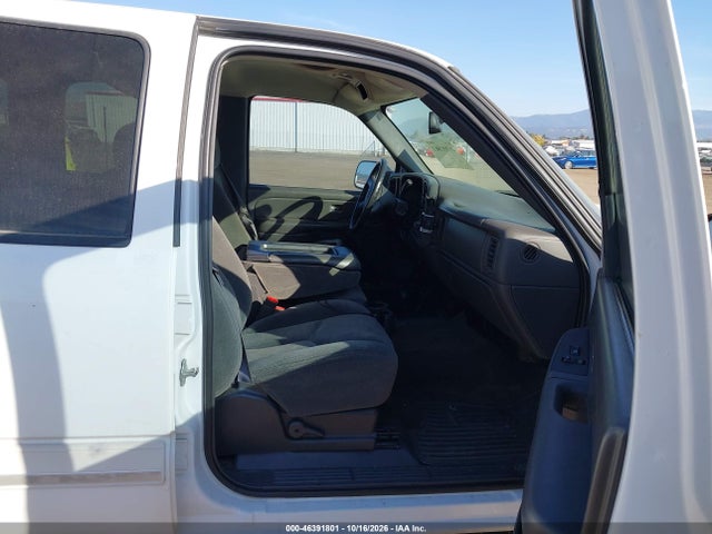 Aukcja sprzedaży 2004 Chevrolet Silverado 2500hd Ls, vin: 1GCHK23U54F206683, numer aukcji: 46391801