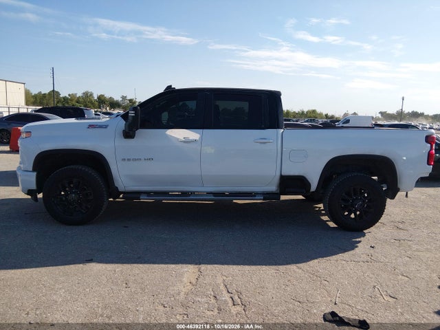 46392118 :رقم المزاد ، 1GC1YNEY7NF288936 vin ، 2022 Chevrolet Silverado 2500hd 4wd  Standard Bed Lt مزاد بيع