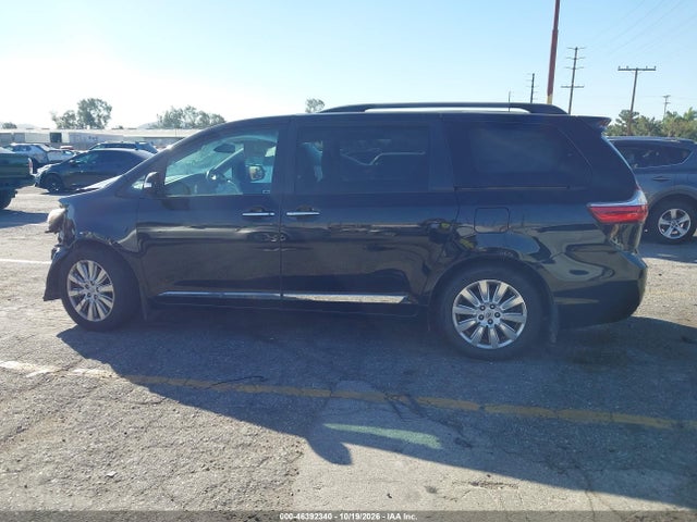46392340 :رقم المزاد ، 5TDYZ3DC0HS853358 vin ، 2017 Toyota Sienna Limited 7 Passenger مزاد بيع