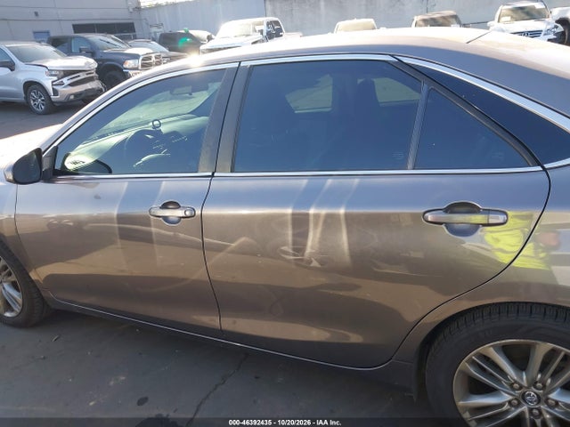 4T1BF1FK3HU377878 Toyota CAMRY SE