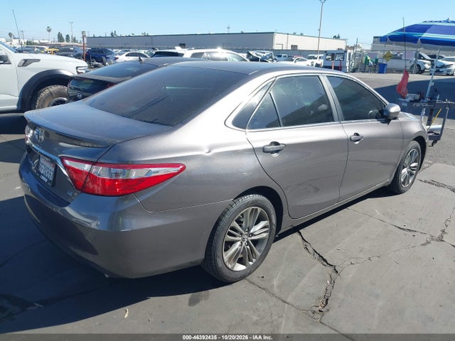 4T1BF1FK3HU377878 Toyota CAMRY SE