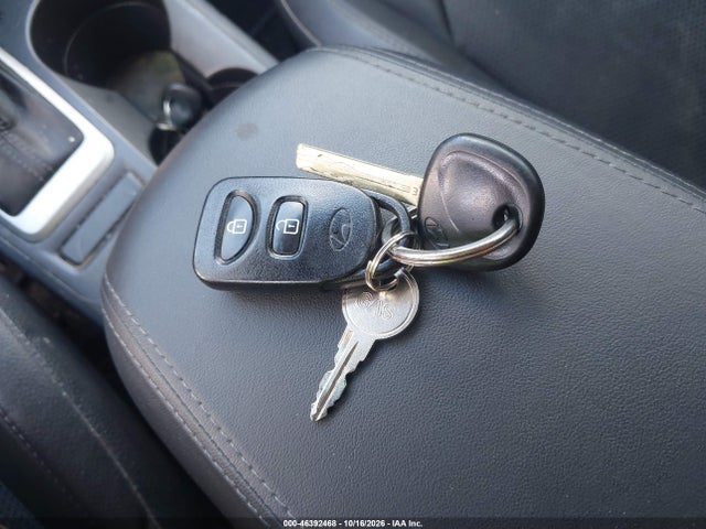 Продажа на аукционе авто 2015 Hyundai Tucson Se, vin: KM8JU3AGXFU108984, номер лота: 46392468