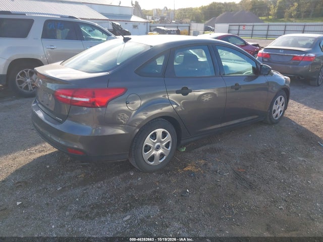 2015 Ford Focus S მანქანა იყიდება აუქციონზე, vin: 1FADP3E21FL357337, აუქციონის ნომერი: 46392663