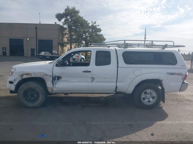 5TFUU4EN0EX109123 Toyota Tacoma Base V6