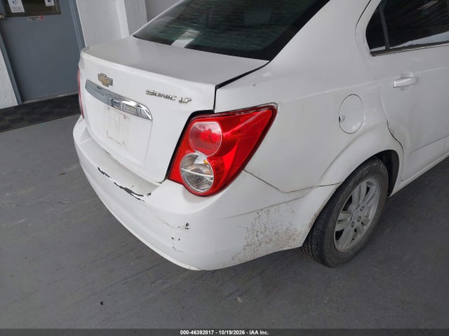 46392817 :رقم المزاد ، 1G1JC5SH1E4223393 vin ، 2014 Chevrolet Sonic Lt Auto مزاد بيع