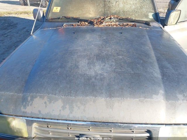 1996 Toyota Land Cruiser Hj85 მანქანა იყიდება აუქციონზე, vin: JT3HJ85J9T0135017, აუქციონის ნომერი: 46392938