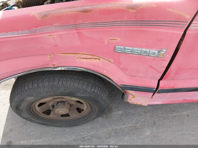 46393130 :رقم المزاد ، JM2UF3142N0278002 vin ، 1992 Mazda B2600 Cab Plus مزاد بيع