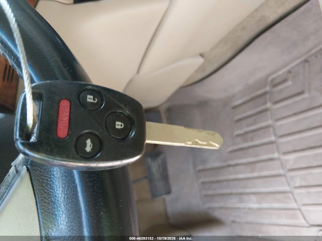 46393152 :رقم المزاد ، 1HGCP368X8A017399 vin ، 2008 Honda Accord 3.5 Ex-l مزاد بيع