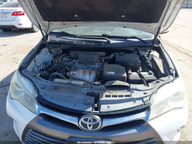 46393654 :رقم المزاد ، 4T4BF1FK9GR528498 vin ، 2016 Toyota Camry Le مزاد بيع