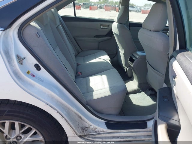 46393654 :رقم المزاد ، 4T4BF1FK9GR528498 vin ، 2016 Toyota Camry Le مزاد بيع