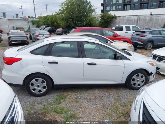 1FADP3E23JL203396 Ford FOCUS S