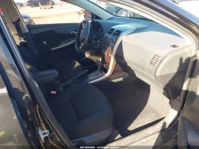 46393908 :رقم المزاد ، 2T1BU4EEXBC661214 vin ، 2011 Toyota Corolla S مزاد بيع