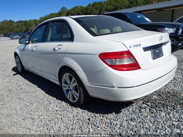 46394058 :رقم المزاد ، WDDGF54X79R050703 vin ، 2009 Mercedes-benz C 300 Luxury مزاد بيع