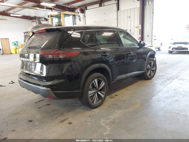 5N1BT3CA2TC803204 Nissan Rogue Sl