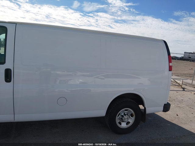 46394243 :رقم المزاد ، 1GCWGAFF7H1187928 vin ، 2017 Chevrolet Express 2500 Work Van مزاد بيع