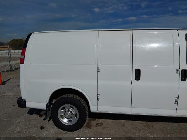 46394243 :رقم المزاد ، 1GCWGAFF7H1187928 vin ، 2017 Chevrolet Express 2500 Work Van مزاد بيع