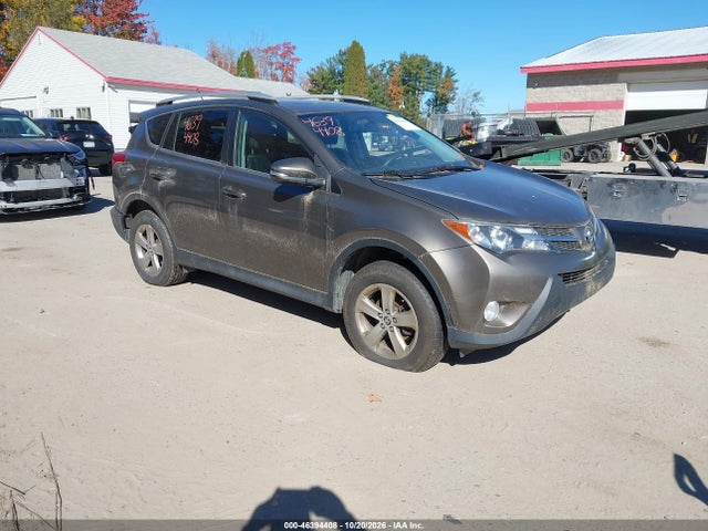 46394408 :رقم المزاد ، 2T3RFREV9FW231630 vin ، 2015 Toyota Rav4 Xle مزاد بيع