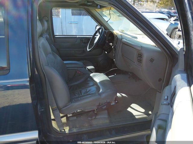 46395053 :رقم المزاد ، 1GNDT13W2X2132164 vin ، 1999 Chevrolet Blazer Lt مزاد بيع