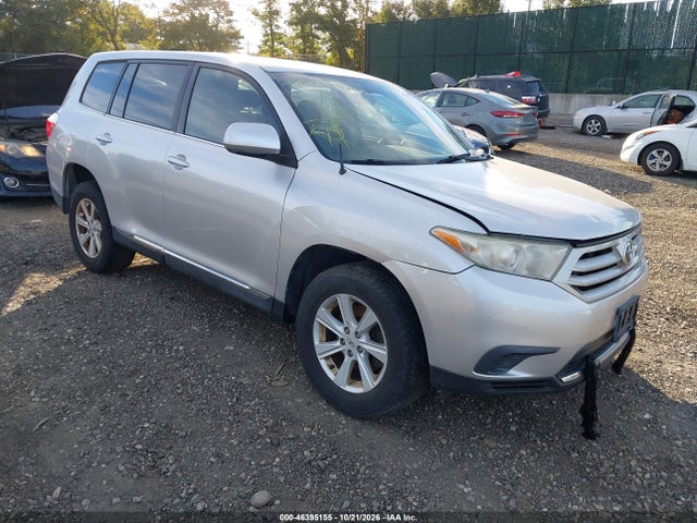 46395155 :رقم المزاد ، 5TDBK3EH0CS129778 vin ، 2012 Toyota Highlander Base V6 مزاد بيع