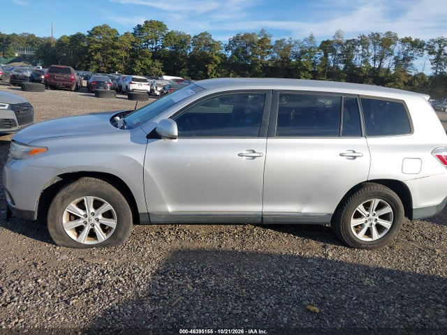 2012 Toyota Highlander Base V6 მანქანა იყიდება აუქციონზე, vin: 5TDBK3EH0CS129778, აუქციონის ნომერი: 46395155