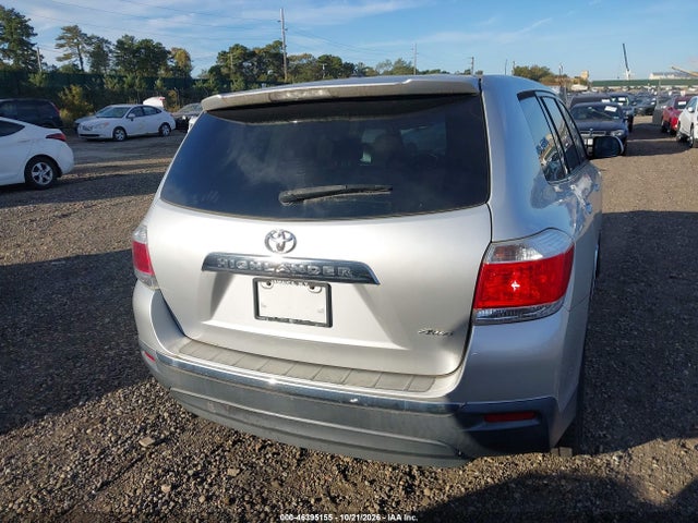 2012 Toyota Highlander Base V6 მანქანა იყიდება აუქციონზე, vin: 5TDBK3EH0CS129778, აუქციონის ნომერი: 46395155