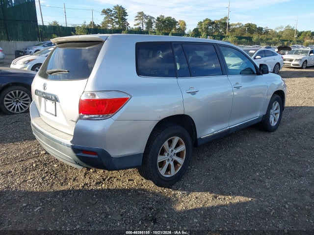 2012 Toyota Highlander Base V6 მანქანა იყიდება აუქციონზე, vin: 5TDBK3EH0CS129778, აუქციონის ნომერი: 46395155