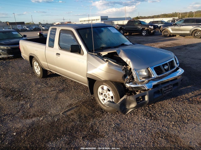 46395309 :رقم المزاد ، 1N6DD26S4YC320133 vin ، 2000 Nissan Frontier Xe مزاد بيع
