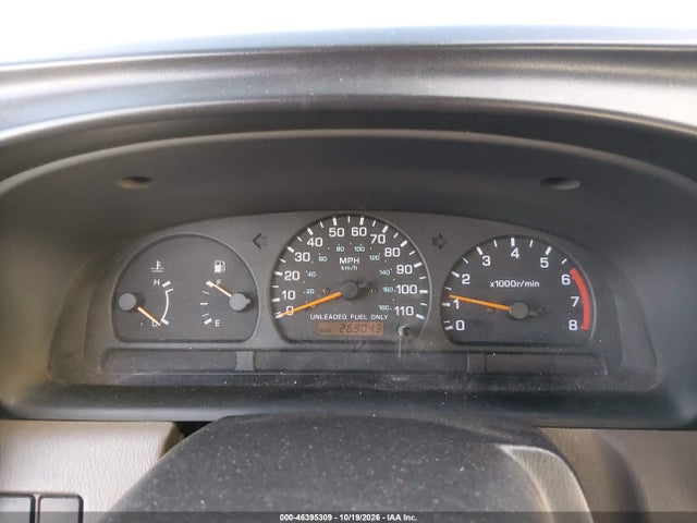 46395309 :رقم المزاد ، 1N6DD26S4YC320133 vin ، 2000 Nissan Frontier Xe مزاد بيع