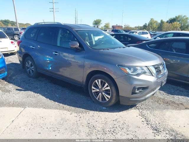 46395702 :رقم المزاد ، 5N1DR2MM9HC605575 vin ، 2017 Nissan Pathfinder Sl مزاد بيع