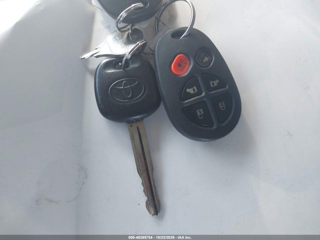 Auction sale of the 2004 Toyota Sienna Le, vin: 5TDZA23C64S213060, lot number: 46395754