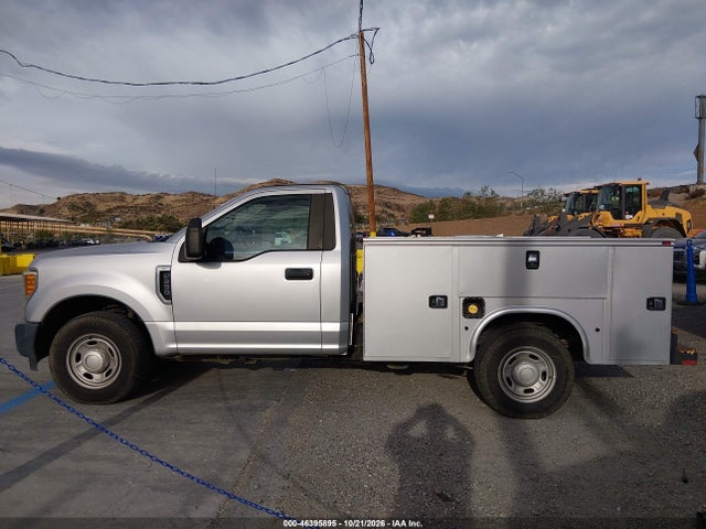 46395895 :رقم المزاد ، 1FDBF2A61HEE09821 vin ، 2017 Ford F-250 Xl مزاد بيع