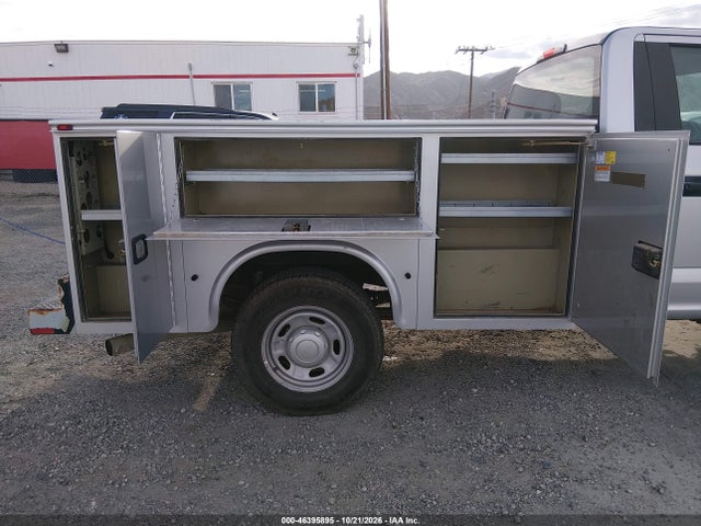 46395895 :رقم المزاد ، 1FDBF2A61HEE09821 vin ، 2017 Ford F-250 Xl مزاد بيع