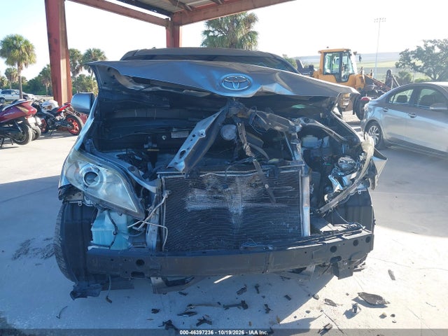 Aukcja sprzedaży 2015 Toyota Sienna Xle 8 Passenger, vin: 5TDYK3DC9FS631774, numer aukcji: 46397236