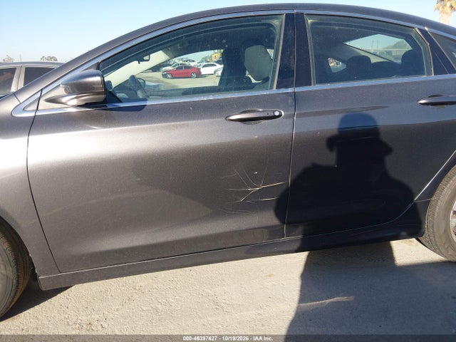 Chrysler 200 Limited 2015 1C3CCCAB8FN636204 Image 12