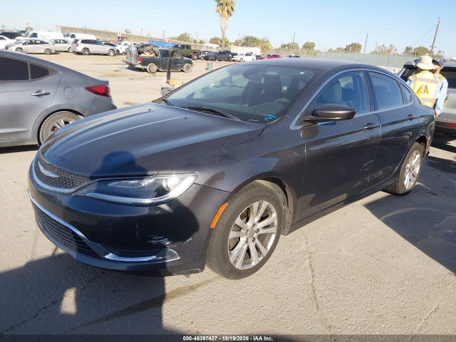 Chrysler 200 Limited 2015 1C3CCCAB8FN636204 Image 2