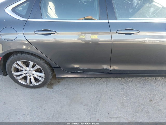 Chrysler 200 Limited 2015 1C3CCCAB8FN636204 Image 6