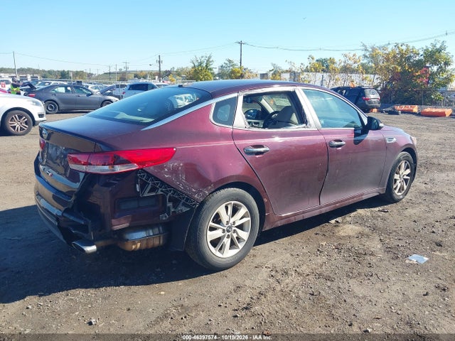 2016 Kia Optima Lx მანქანა იყიდება აუქციონზე, vin: 5XXGT4L32GG030967, აუქციონის ნომერი: 46397574