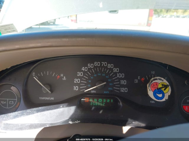 46397670 :رقم المزاد ، 2G4WS52J321158861 vin ، 2002 Buick Century Custom مزاد بيع