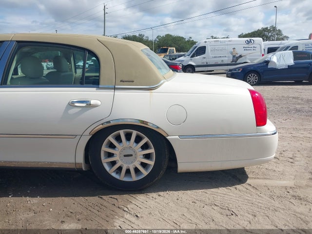 Продажа на аукционе авто 2007 Lincoln Town Car Signature, vin: 1LNHM81V37Y635205, номер лота: 46397691
