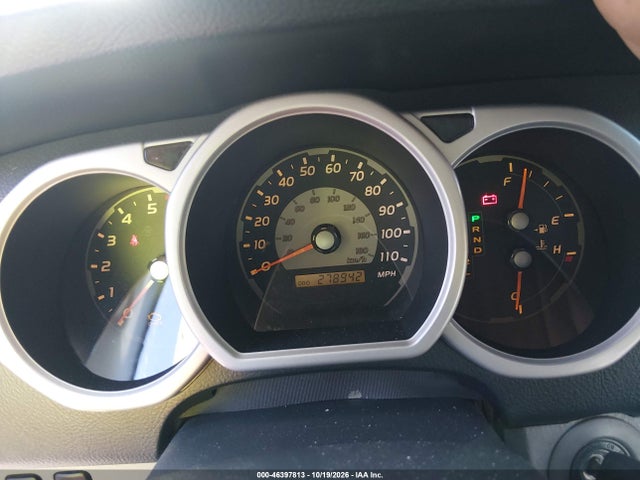 2004 Toyota 4runner Sr5 Sport V6 მანქანა იყიდება აუქციონზე, vin: JTEZU14R740041415, აუქციონის ნომერი: 46397813