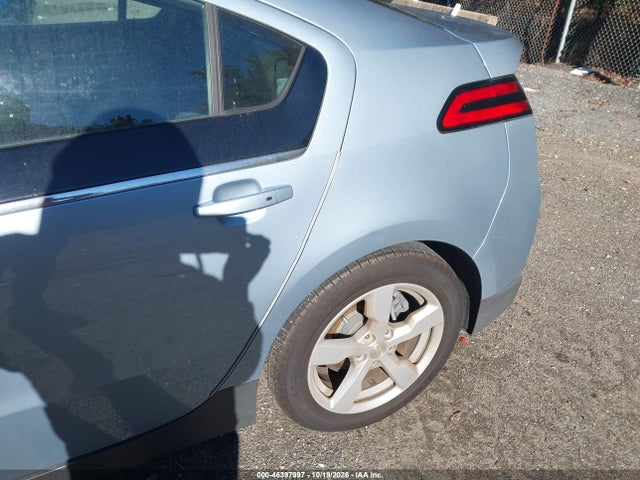 46397997 :رقم المزاد ، 1G1RA6E46FU104649 vin ، 2015 Chevrolet Volt مزاد بيع