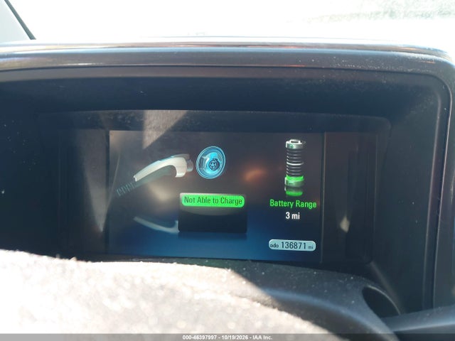 46397997 :رقم المزاد ، 1G1RA6E46FU104649 vin ، 2015 Chevrolet Volt مزاد بيع