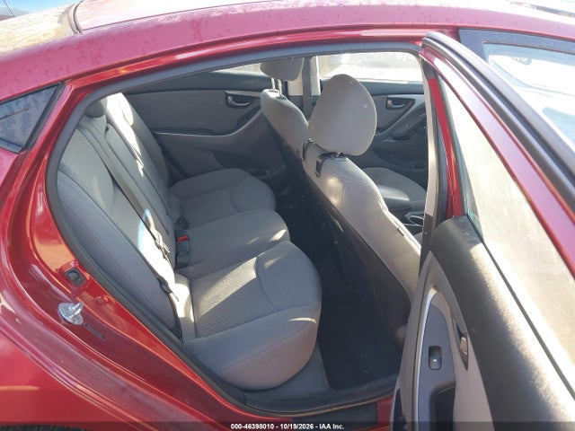 46398010 :رقم المزاد ، 5NPDH4AE0FH611802 vin ، 2015 Hyundai Elantra Se مزاد بيع