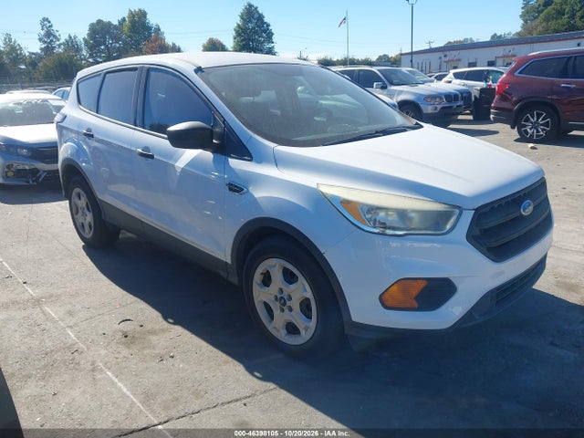 2017 Ford Escape S მანქანა იყიდება აუქციონზე, vin: 1FMCU0F73HUE63658, აუქციონის ნომერი: 46398105